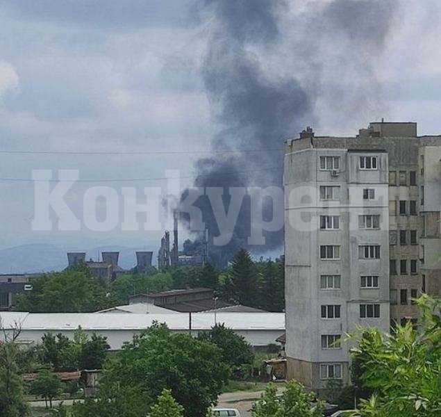 Не пак, а отново! Пожар в „Химко“ вдигна на крак огнеборците